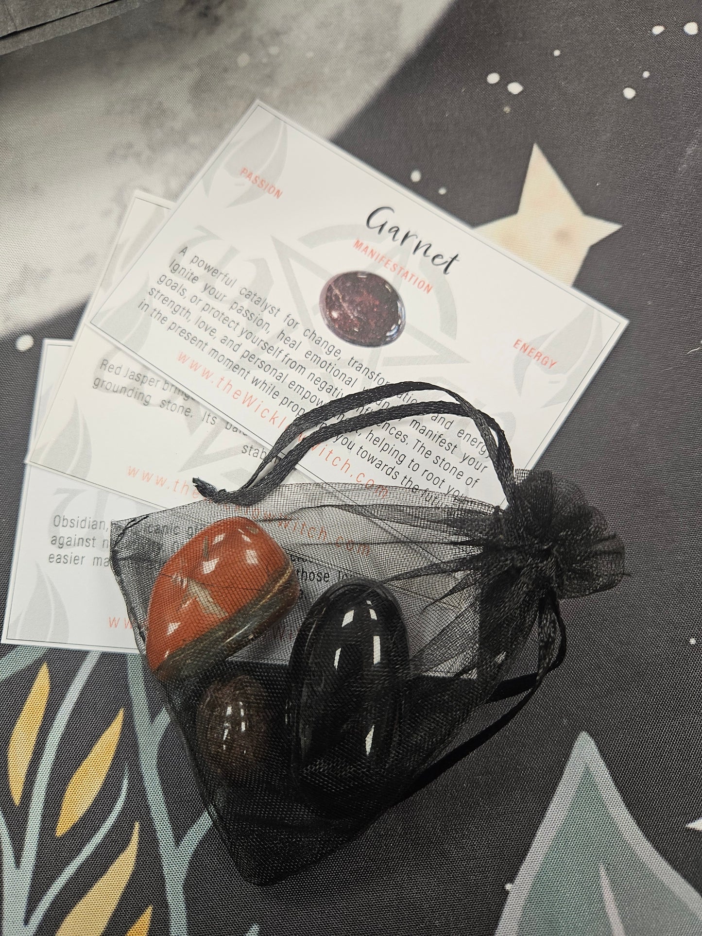 Lilith Altar Kit - Awaken The Dark Feminine