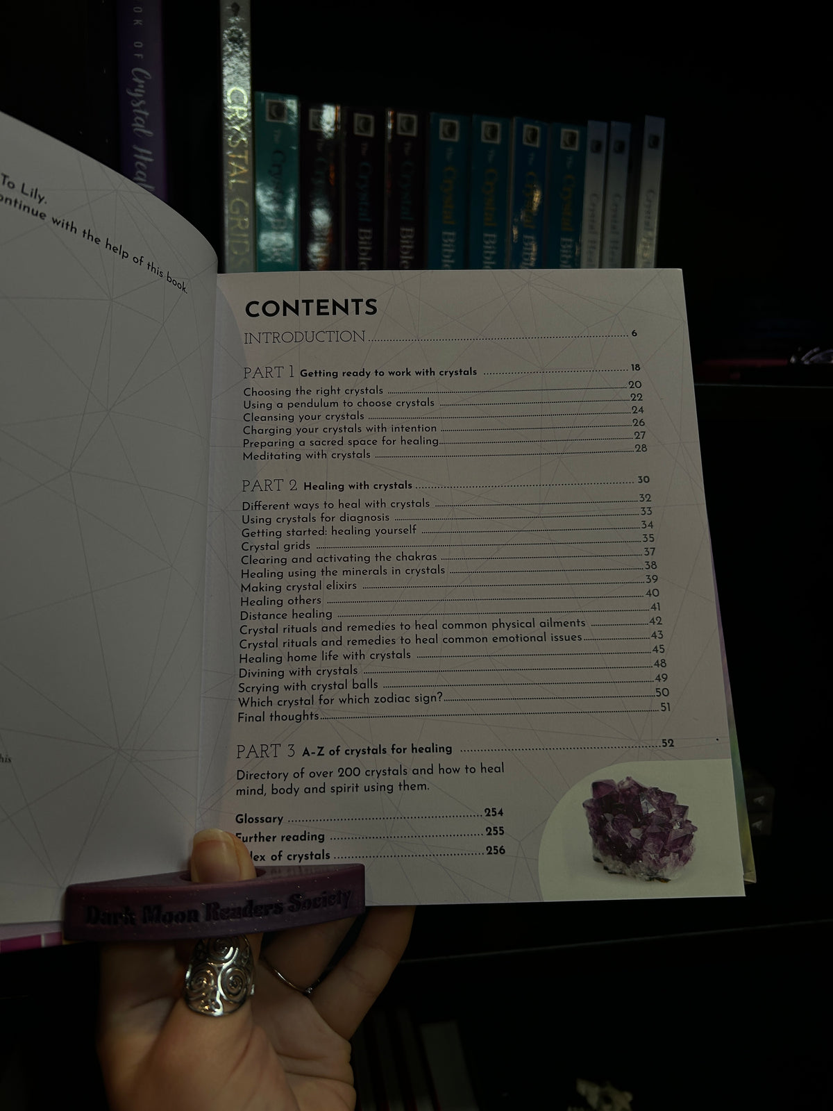 The Book of Crystal Healing : A Comprehensive Guide to This Powerful Therapy By Emily Anderdson
